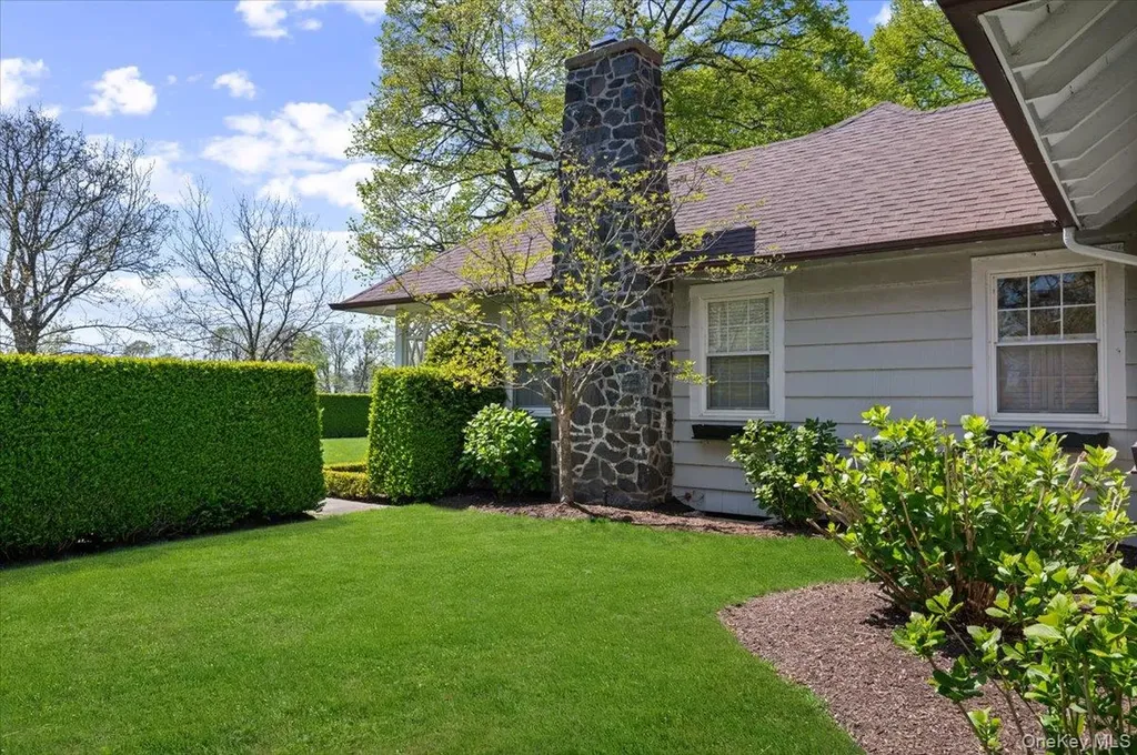 100 Ocean Avenue Lawrence NY 11559