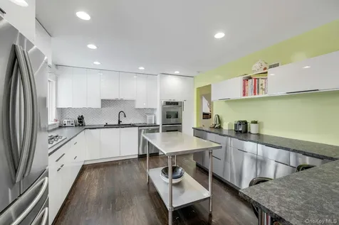 3 Old Lane Scarsdale NY 10583