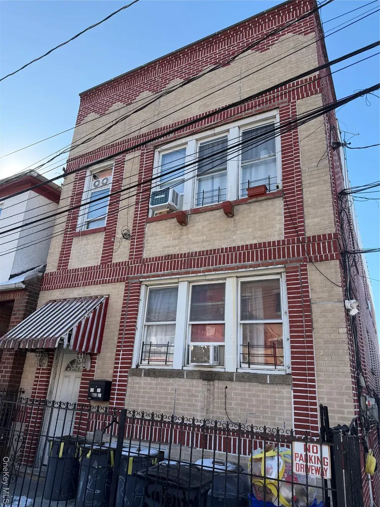 5304 106th Street Corona NY 11368