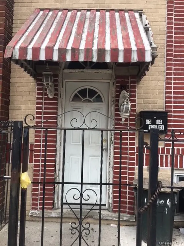 5304 106th Street Corona NY 11368