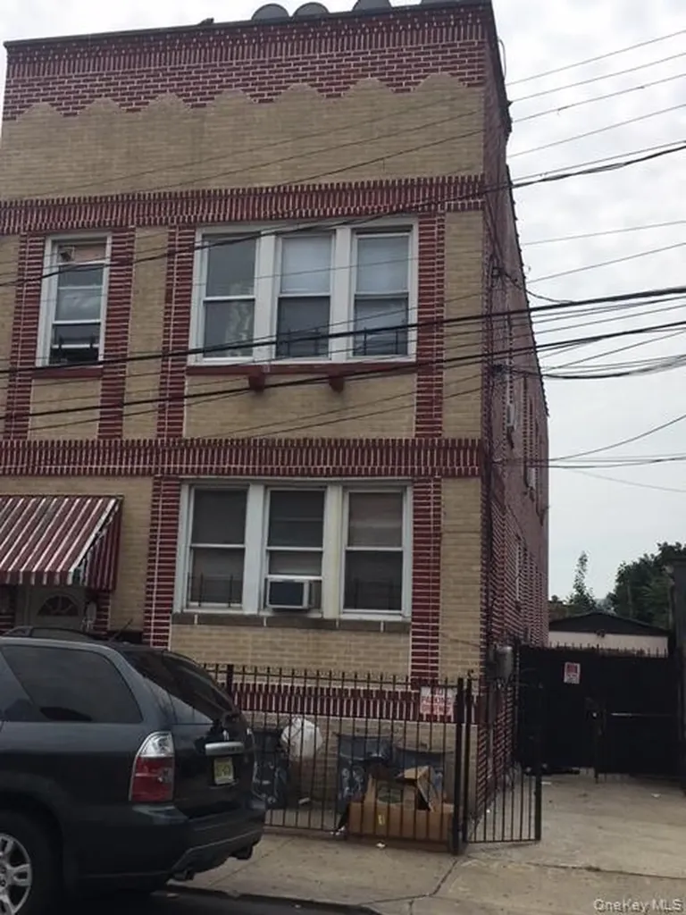 5304 106th Street Corona NY 11368