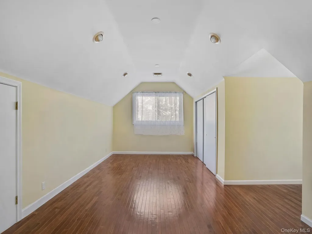 1 Village Lane Bronxville NY 10708