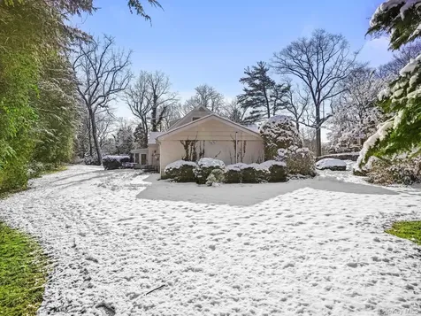 1 Village Lane Bronxville NY 10708