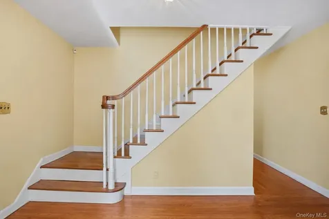 1 Village Lane Bronxville NY 10708