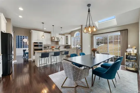 108 Boxwood Circle Hopewell Junction NY 12533