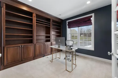 108 Boxwood Circle Hopewell Junction NY 12533