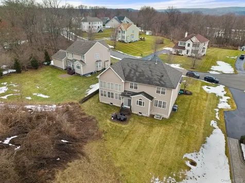 108 Boxwood Circle Hopewell Junction NY 12533