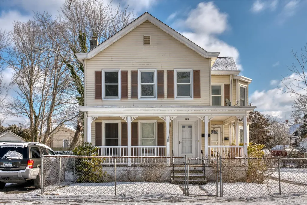 220 5th Avenue Greenport NY 11944