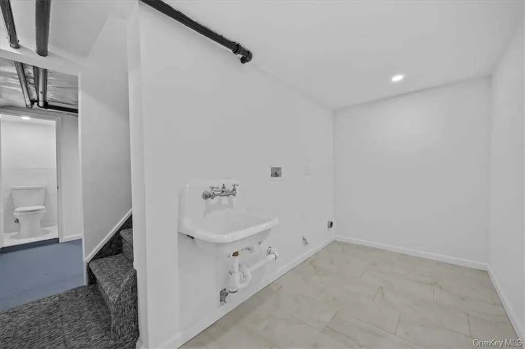 905 E 49th Street Brooklyn NY 11203