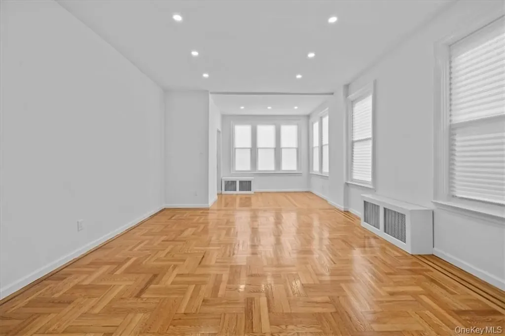 905 E 49th Street Brooklyn NY 11203