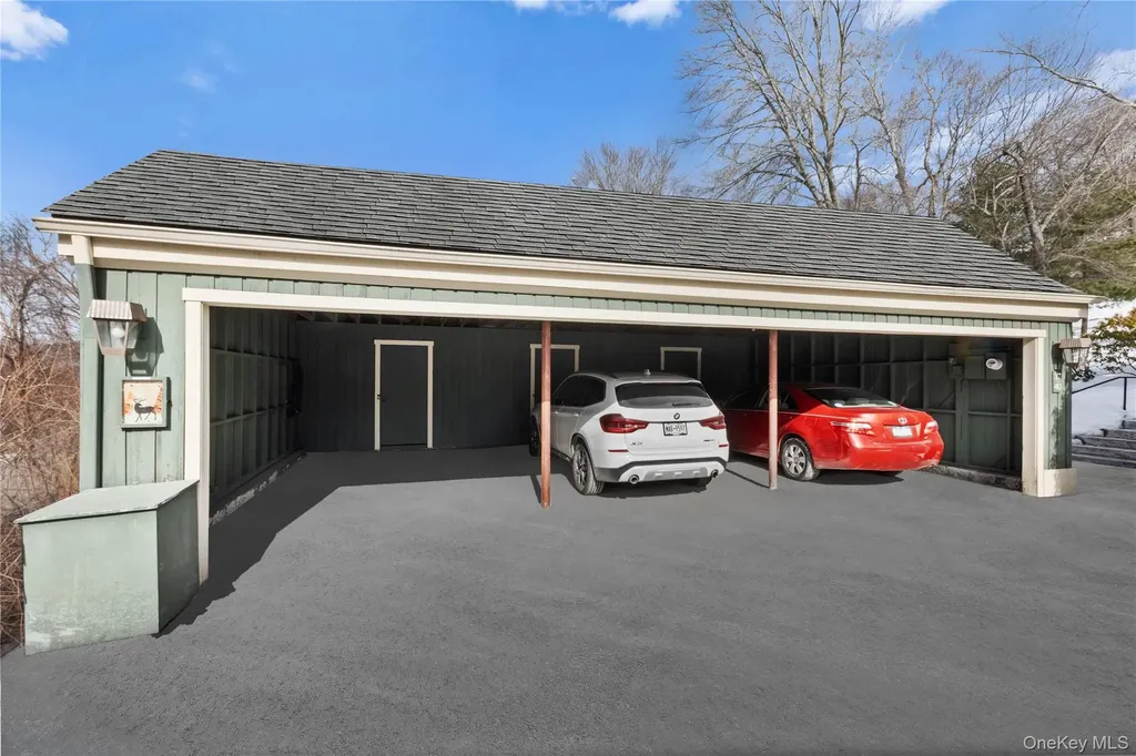 40 Heritage Hills Somers NY 10589