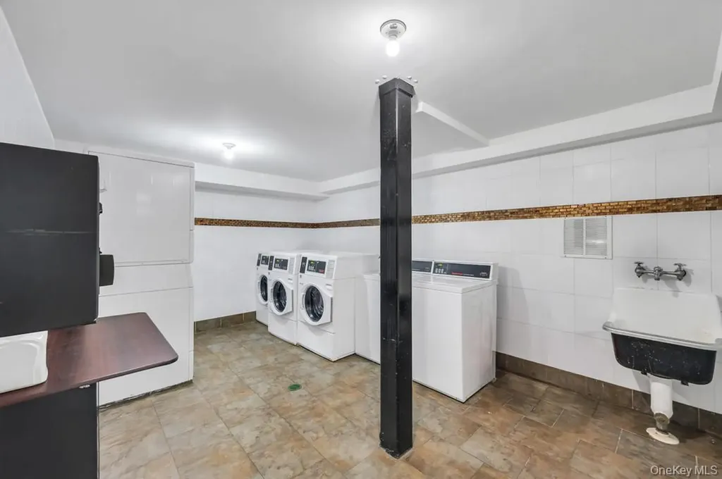 69-07 43rd Avenue Woodside NY 11377