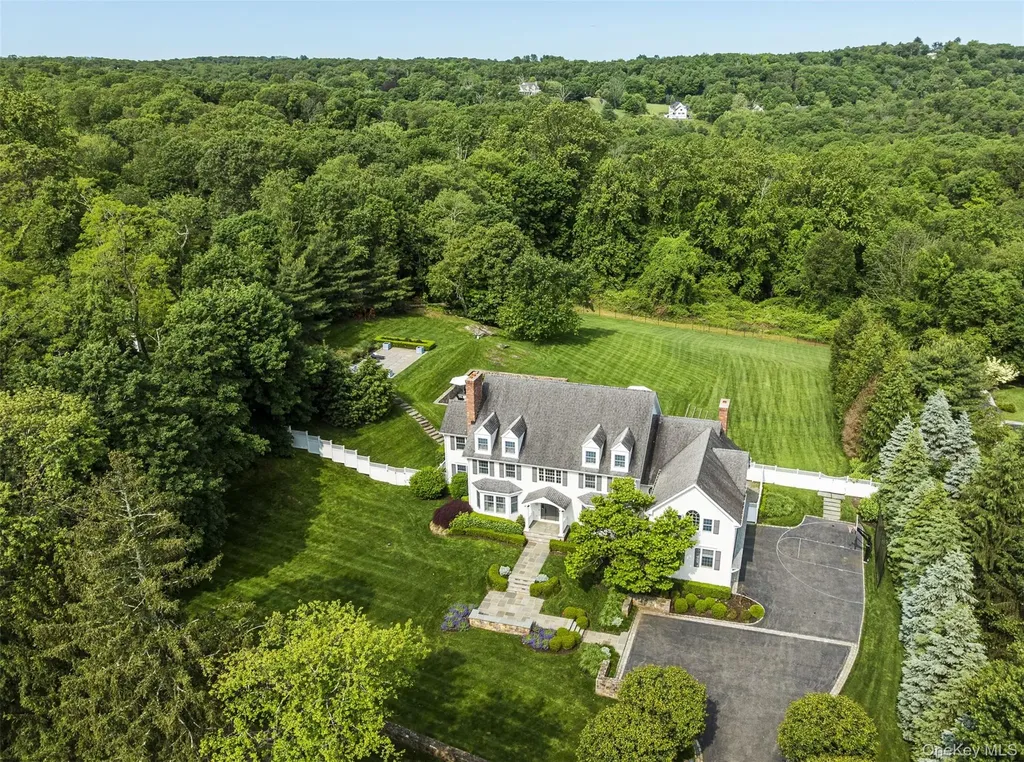 55 Sarles Street Armonk NY 10504