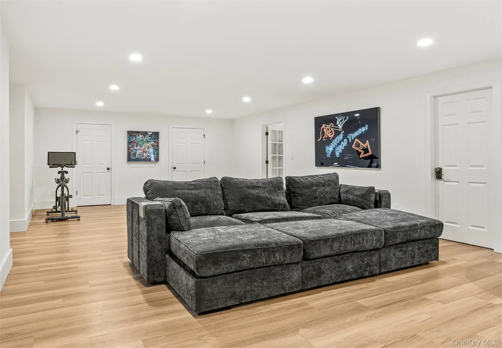 55 Sarles Street Armonk NY 10504