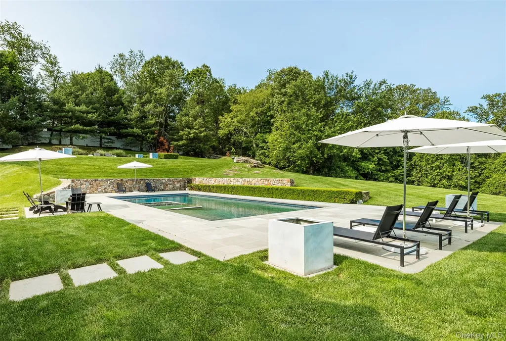 55 Sarles Street Armonk NY 10504