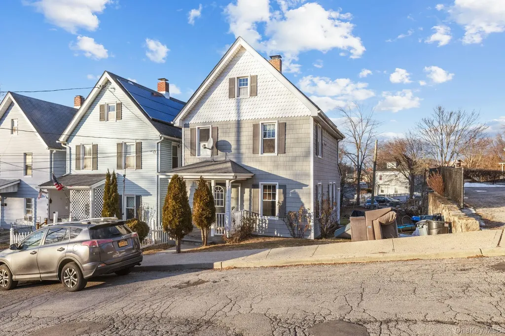 983 Warren Avenue Peekskill NY 10566