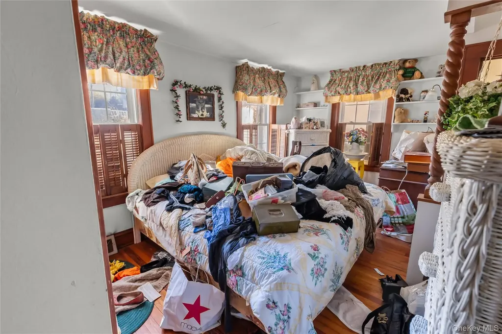 32 Hillside Road Stony Brook NY 11790
