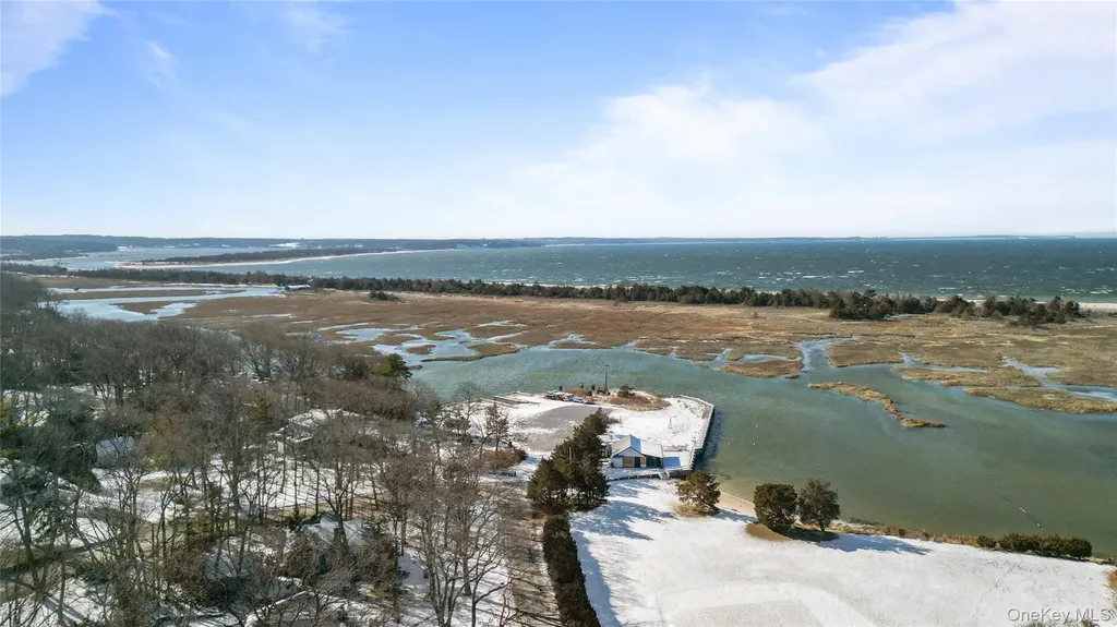 32 Hillside Road Stony Brook NY 11790