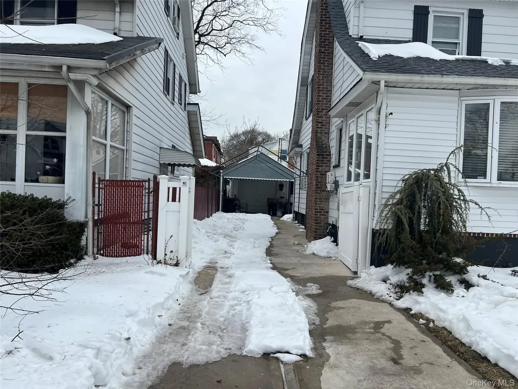 23735 93rd Avenue Bellerose NY 11426