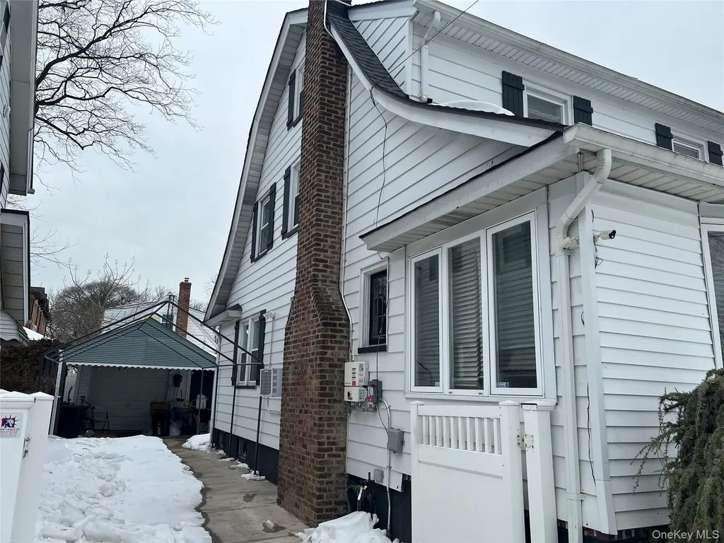 23735 93rd Avenue Bellerose NY 11426