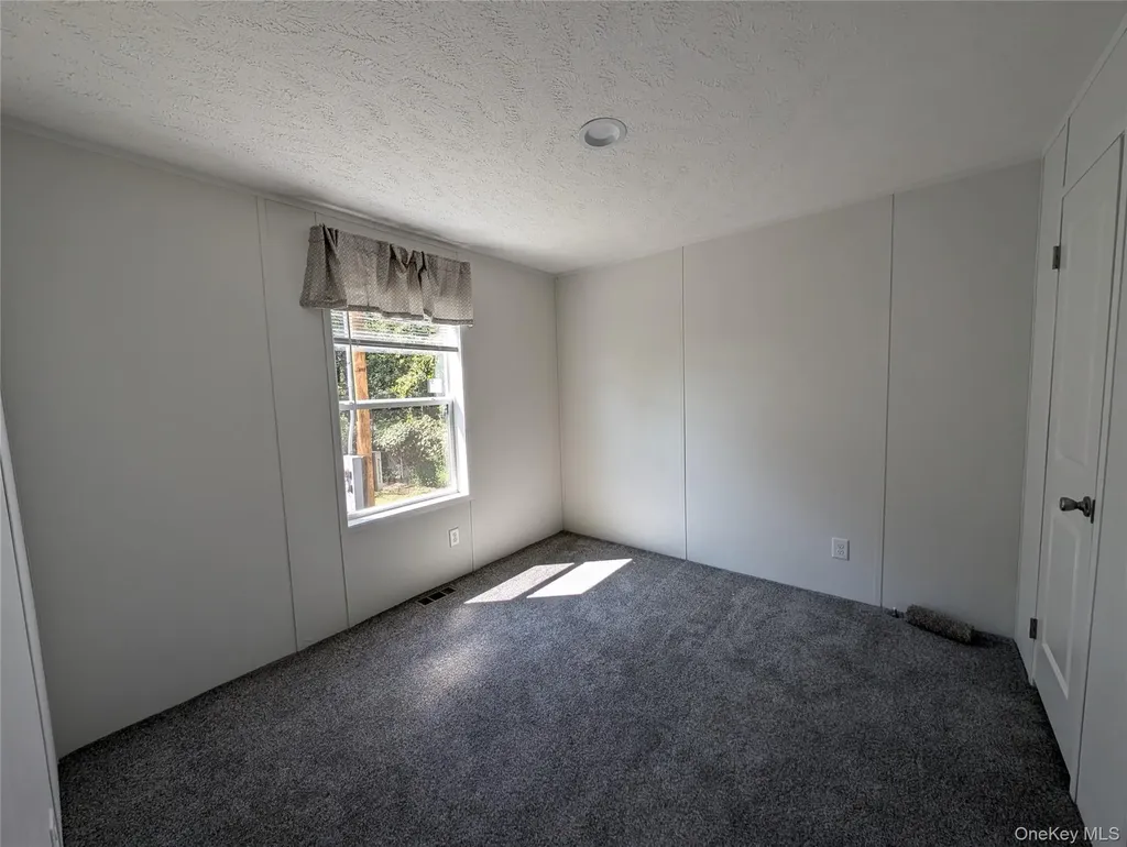 11 Square Hill Road New Windsor NY 12553