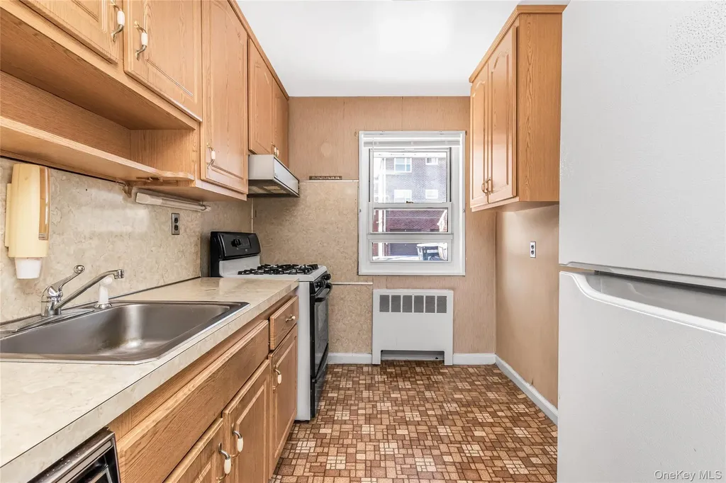 6 Dehaven Drive Yonkers NY 10703