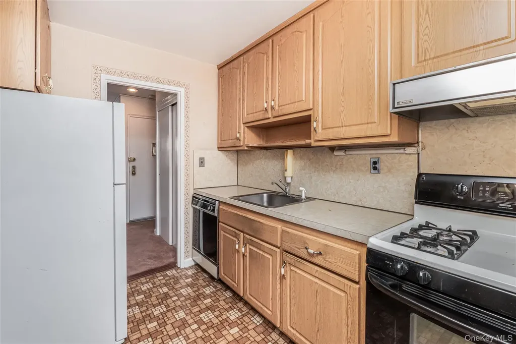 6 Dehaven Drive Yonkers NY 10703