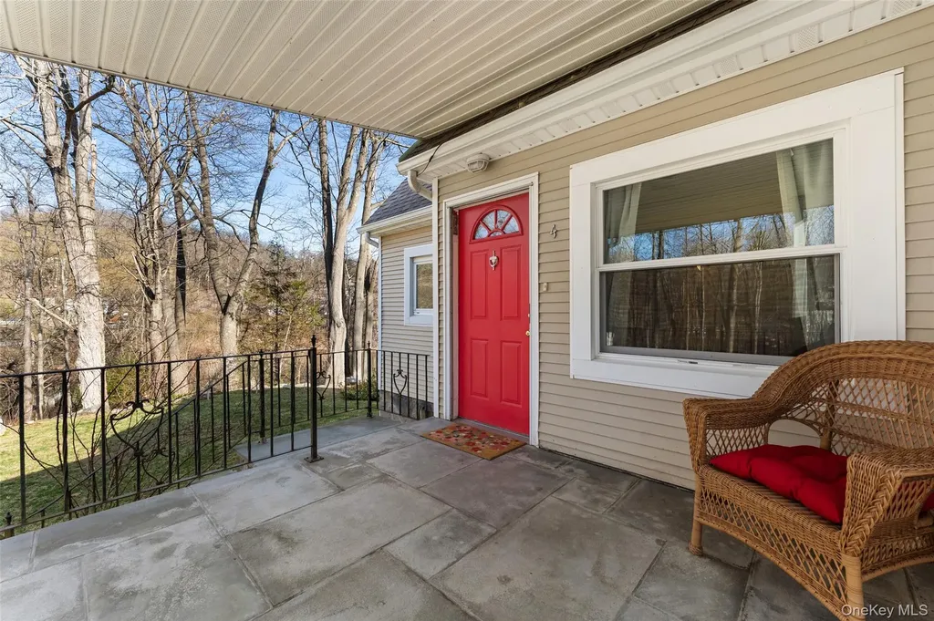 4 S Lake Drive Patterson NY 12563