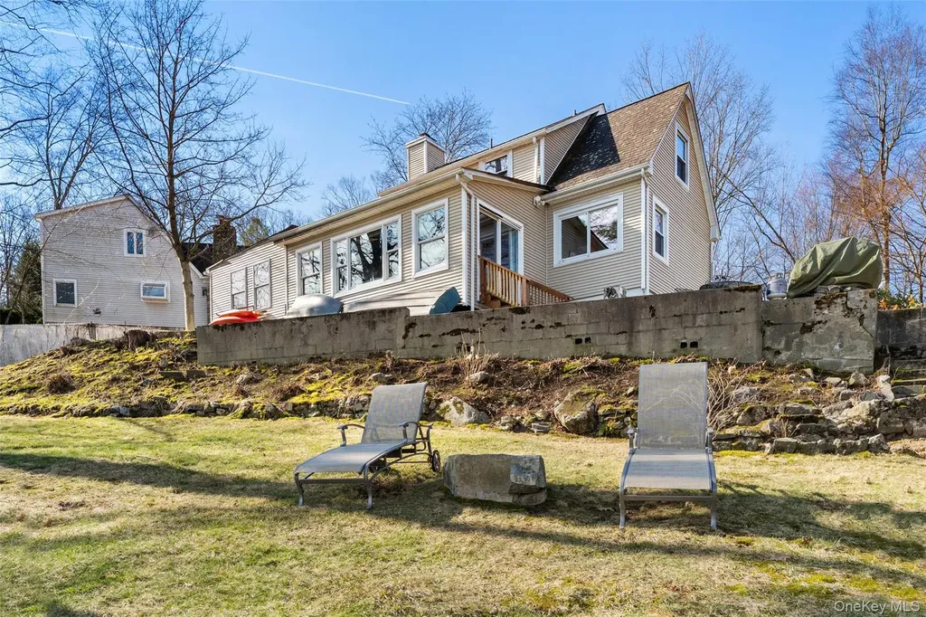4 S Lake Drive Patterson NY 12563
