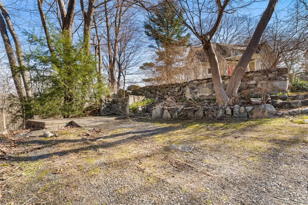4 S Lake Drive Patterson NY 12563