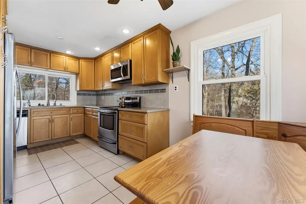 4 S Lake Drive Patterson NY 12563