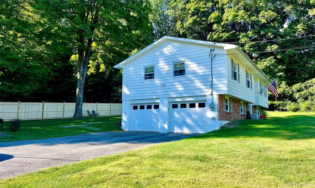 2 Garden Place Beacon NY 12508