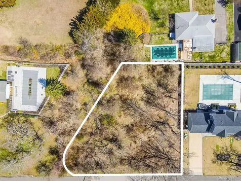 1050 Tasker Lane Greenport NY 11944