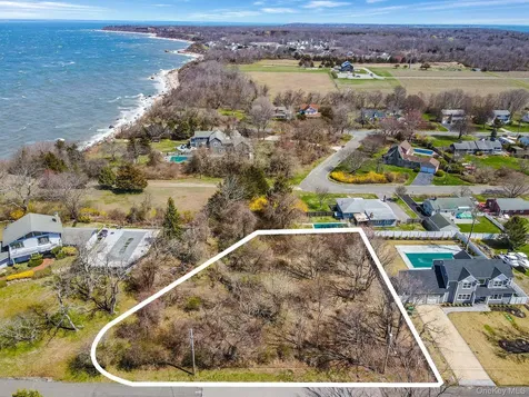 1050 Tasker Lane Greenport NY 11944