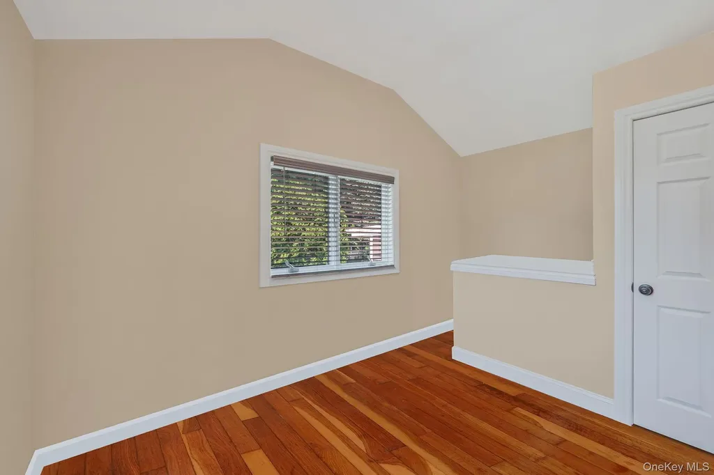 25 Cherry Lane Wading River NY 11792