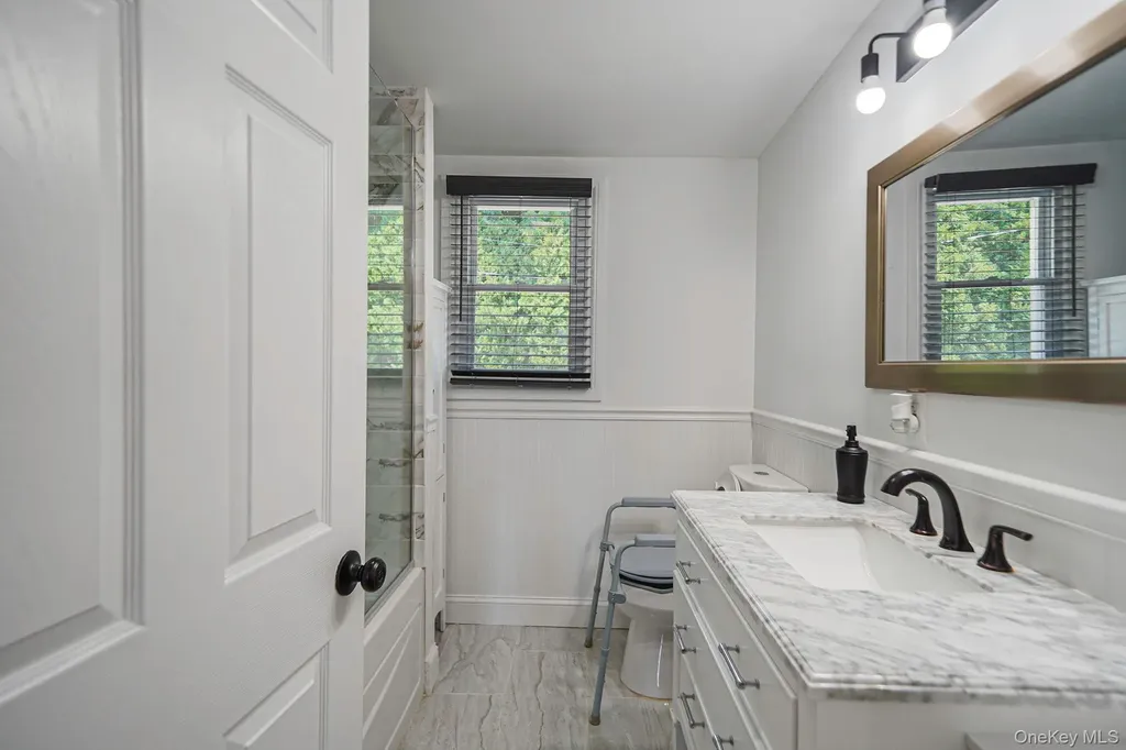 25 Cherry Lane Wading River NY 11792