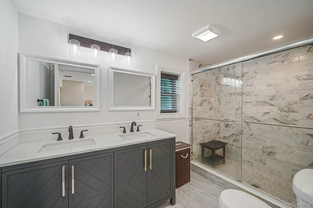 25 Cherry Lane Wading River NY 11792