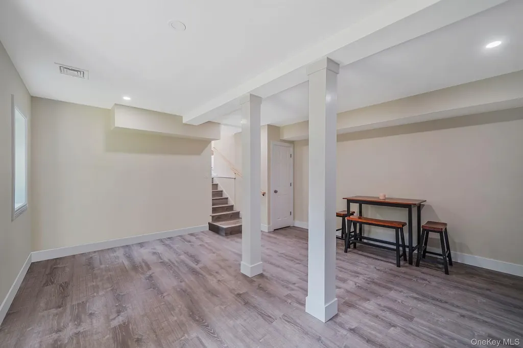 25 Cherry Lane Wading River NY 11792