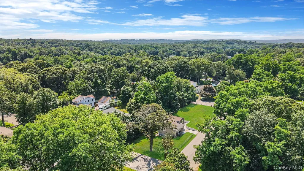25 Cherry Lane Wading River NY 11792