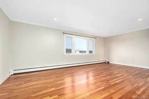 222 Gainsborg Avenue E West Harrison NY 10604