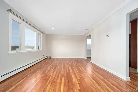 222 Gainsborg Avenue E West Harrison NY 10604