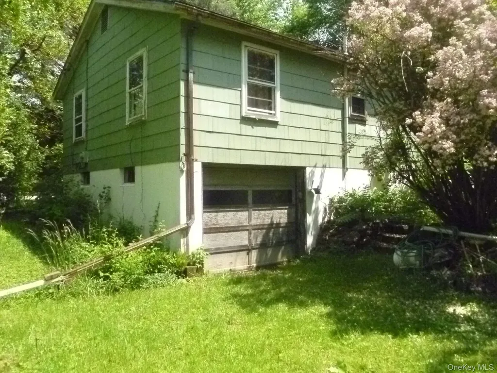 477 State Route 17k Rock Tavern NY 12575