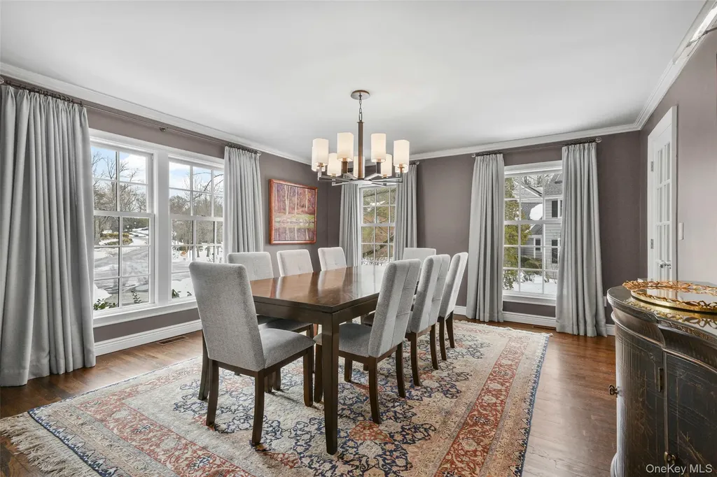 12 Deerfield Lane Scarsdale NY 10583