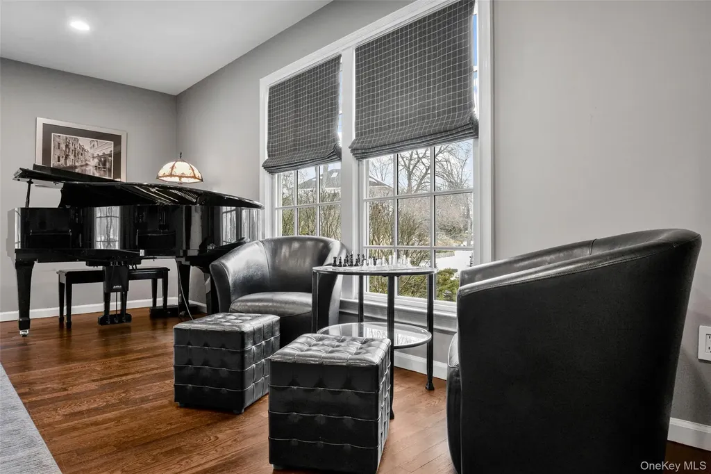 12 Deerfield Lane Scarsdale NY 10583