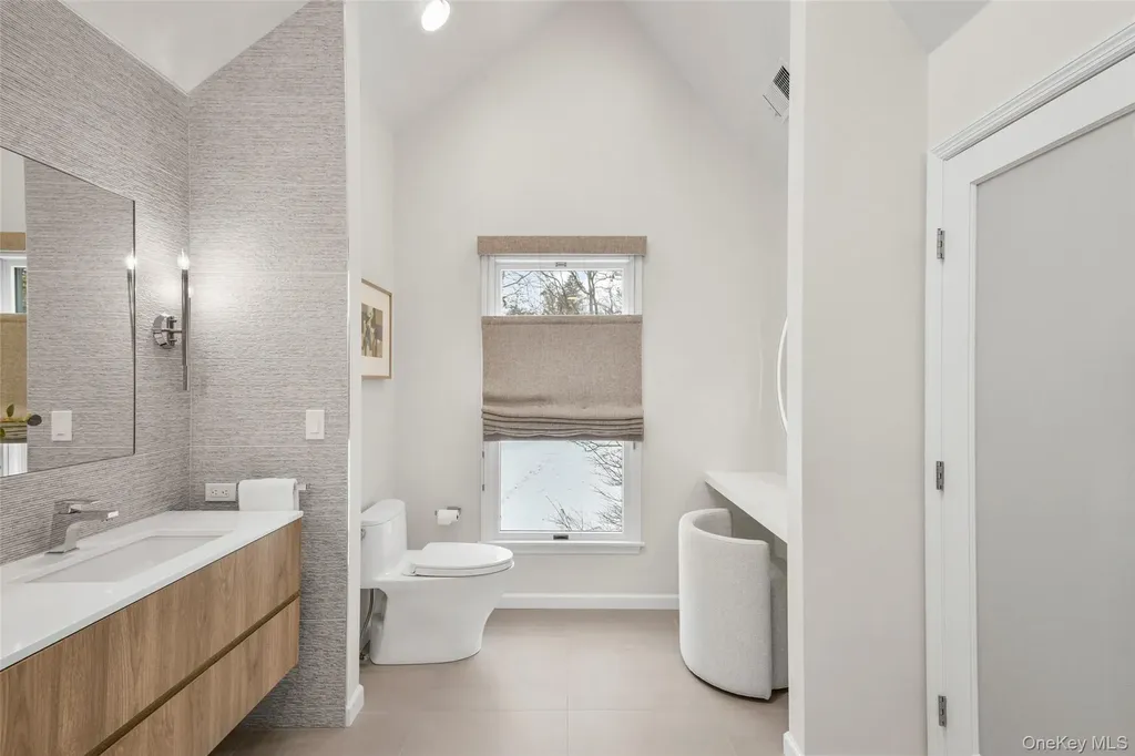 12 Deerfield Lane Scarsdale NY 10583