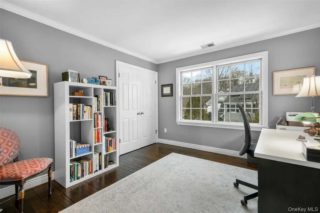 12 Deerfield Lane Scarsdale NY 10583