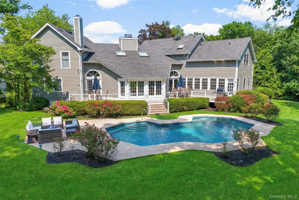 12 Deerfield Lane Scarsdale NY 10583