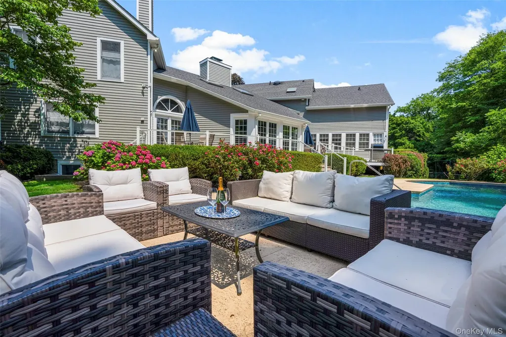 12 Deerfield Lane Scarsdale NY 10583