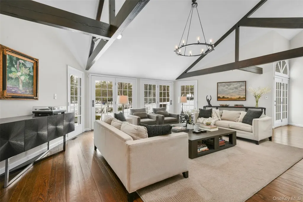 12 Deerfield Lane Scarsdale NY 10583