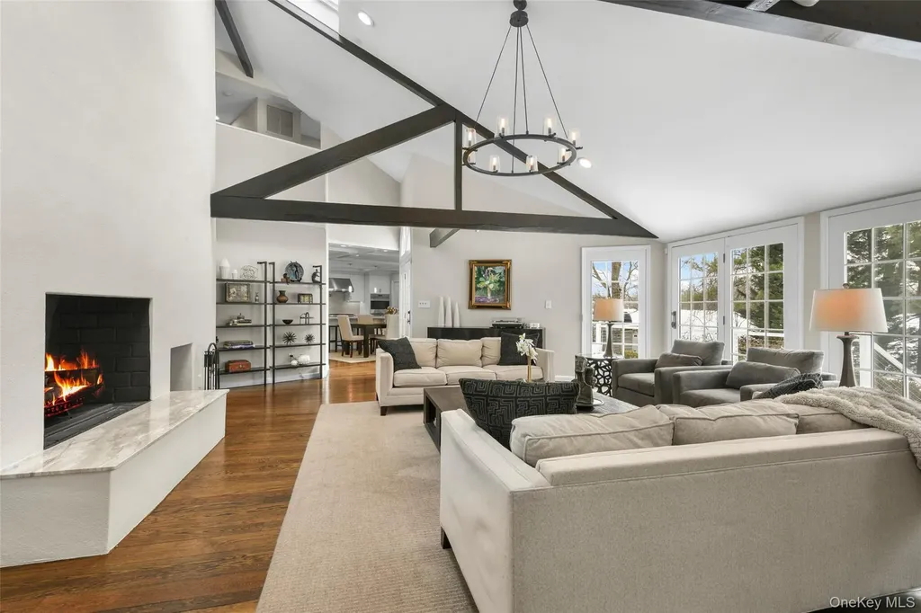 12 Deerfield Lane Scarsdale NY 10583